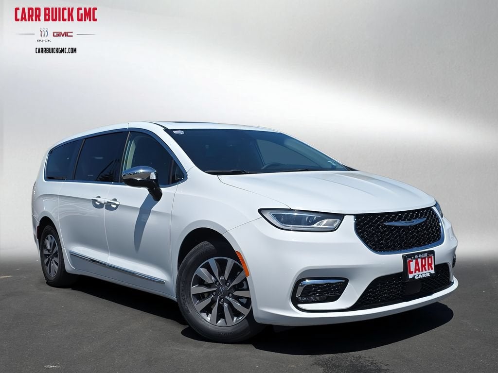 2023 Chrysler Pacifica Hybrid Limited in Other — front three-quarter view