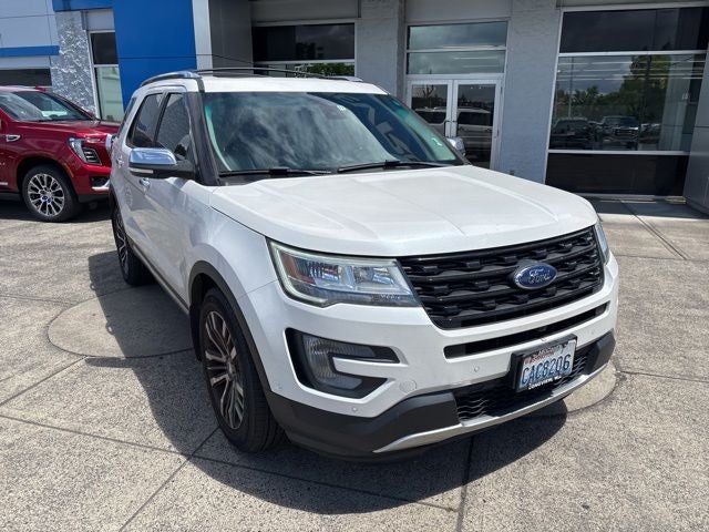2016 Ford Explorer — side profile view
