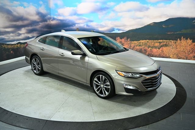 2024 Chevrolet Malibu LT 2LT in Mineral Gray Metallic — front three-quarter view