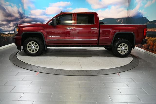 2015 GMC Sierra 2500HD — interior view